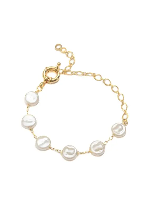 Pulseira Peróla Shell com Banho em Ouro 18k