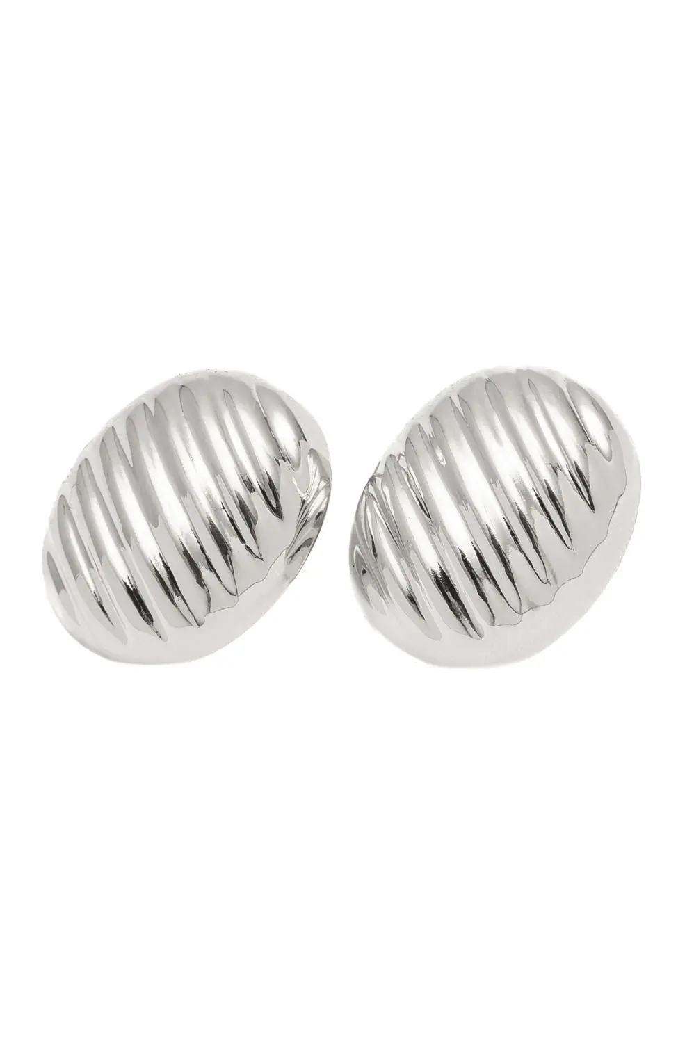 Brinco Oval Riscado com Banho em Ródio Branco