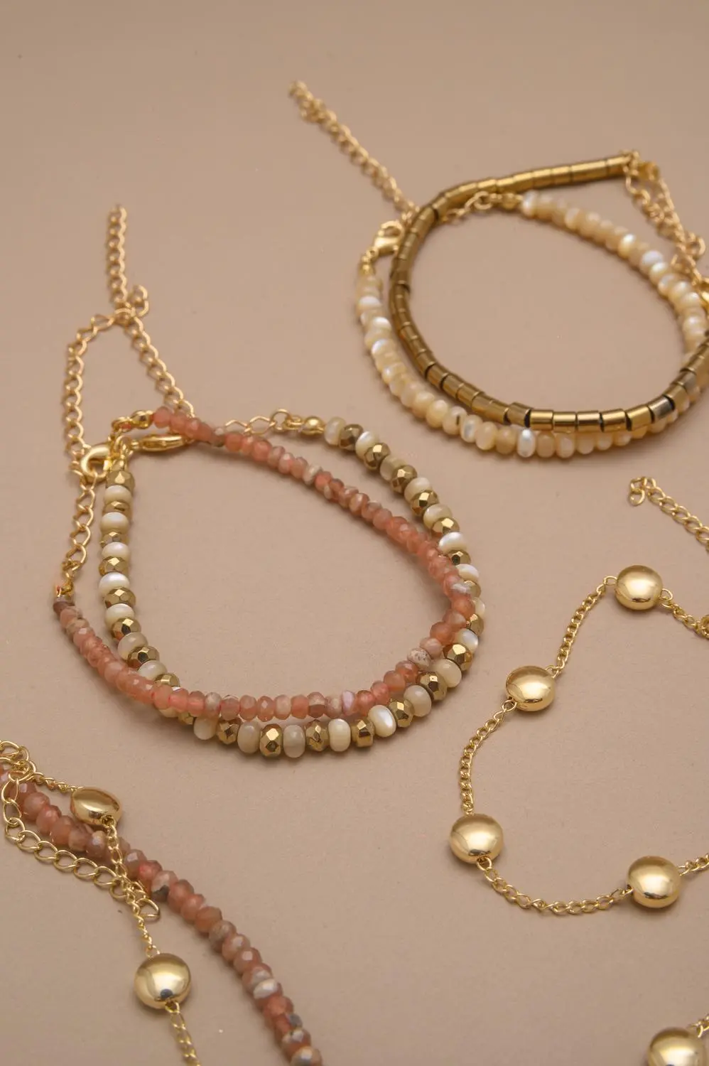 Pulseira Tacha com Banho em Ouro 18k