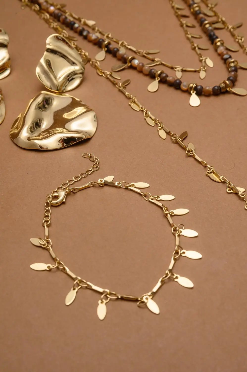 Pulseira Medalha Oval Soltas com Banho em Ouro 18k