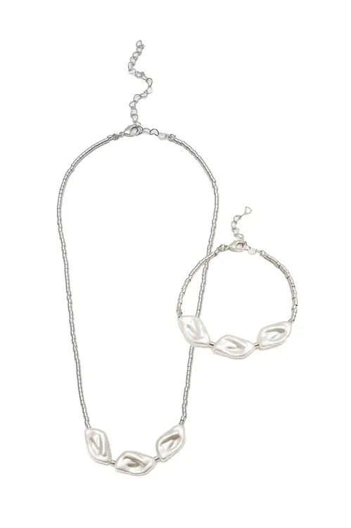 Kit Colar e Pulseira Canutilho Três Pérolas com Banho em Ródio Branco