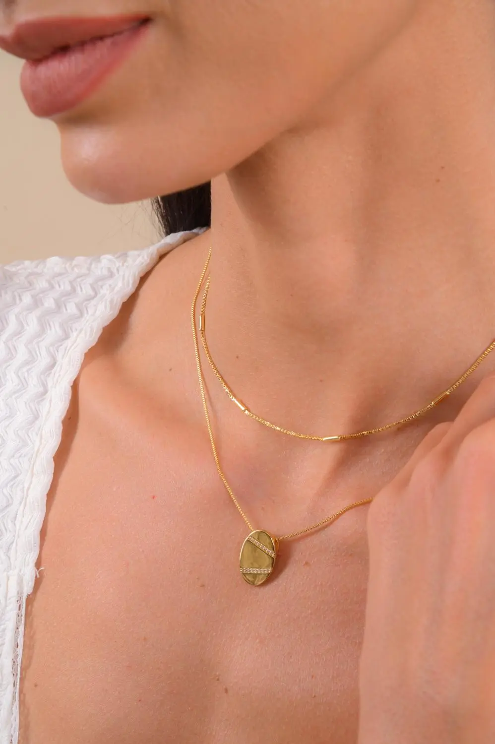 Colar Oval de Zircônias com Banho em Ouro 18k