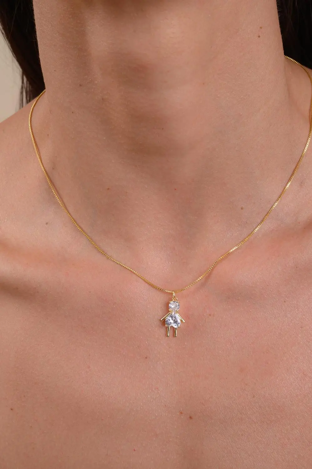 Colar com Pingente Cristal Filha com Banho em Ouro 18k