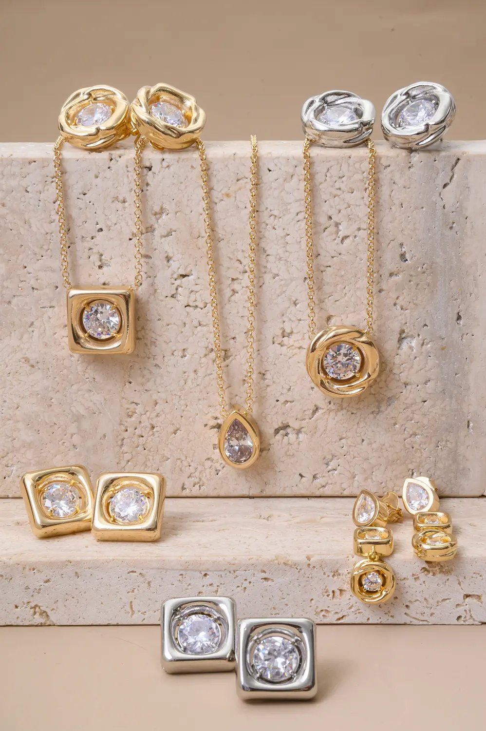 Colar Conecta com Banho em Ouro 18k
