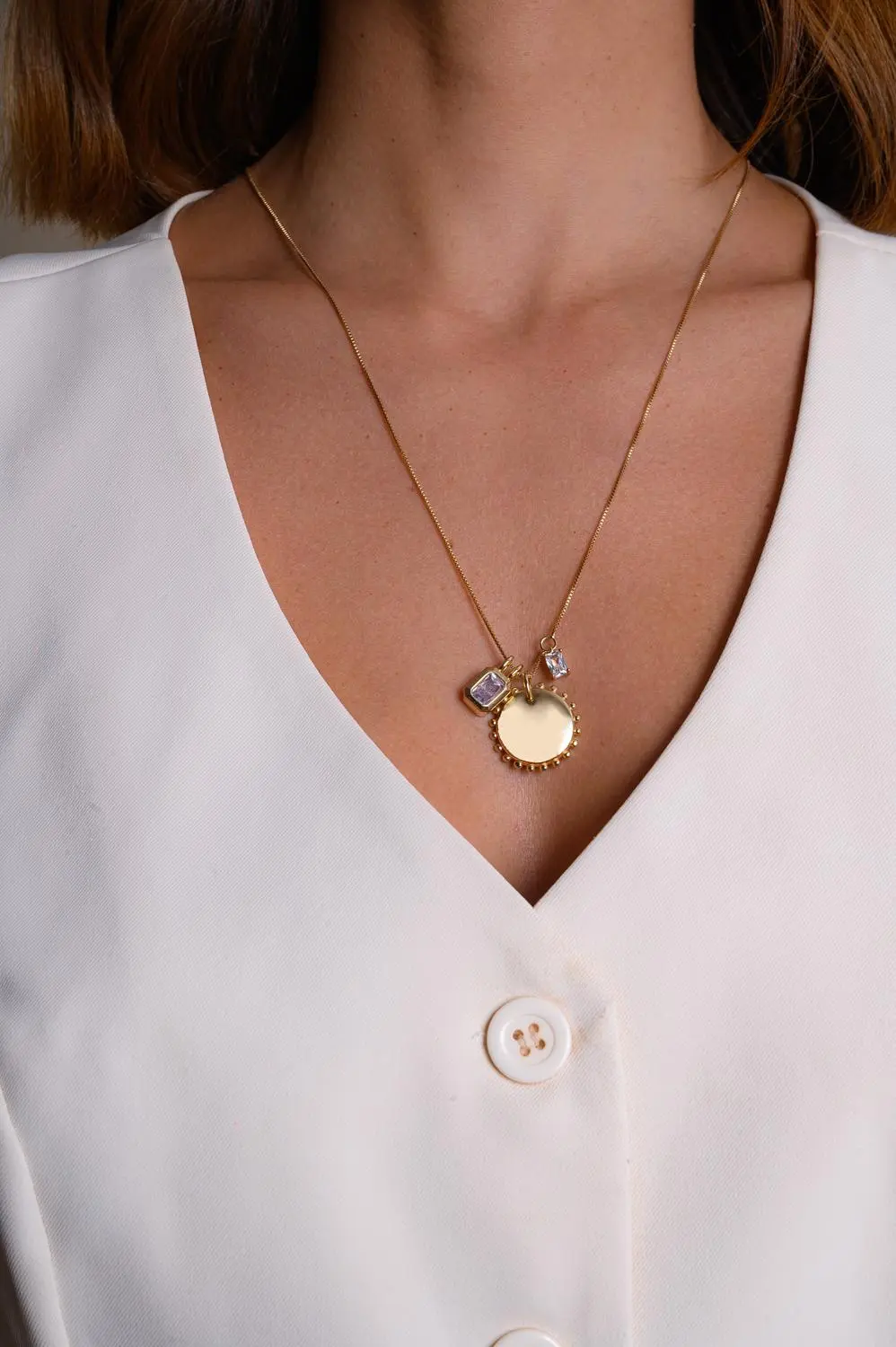Colar Longo de Pingentes com Banho em Ouro 18k