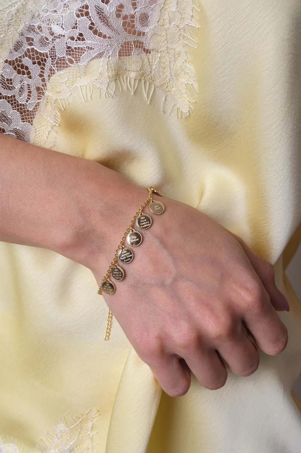 Pulseira 10 Mandamentos com Banho em Ouro 18k