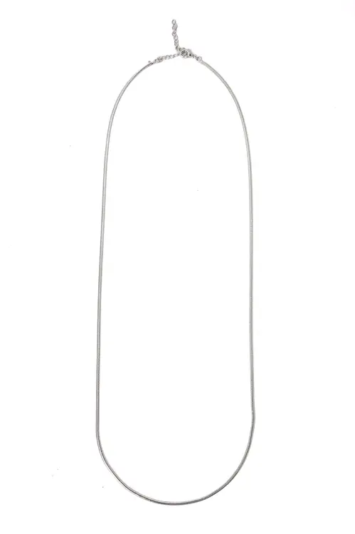 Colar Longo Fitinha Achatada com Banho em Ródio Branco