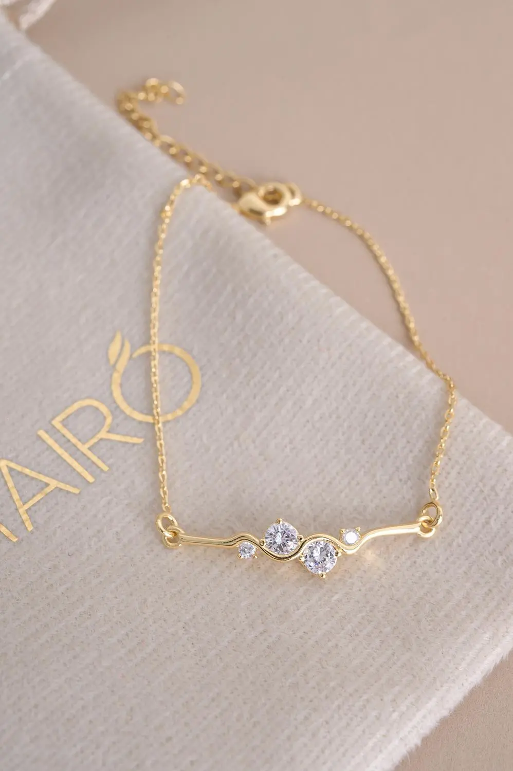 Pulseira Ponto de Luz com Banho em Ouro 18k