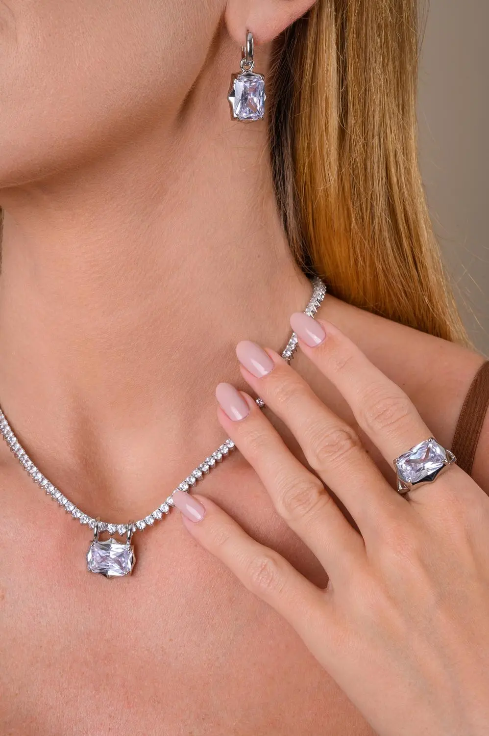 Anel Reflexo de Regulagem com Banho em Ródio Branco