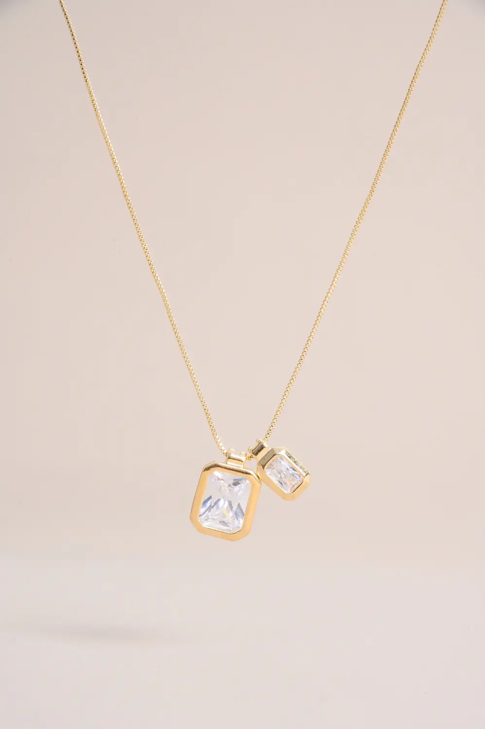 Colar Duas Pedras com Banho em Ouro 18k