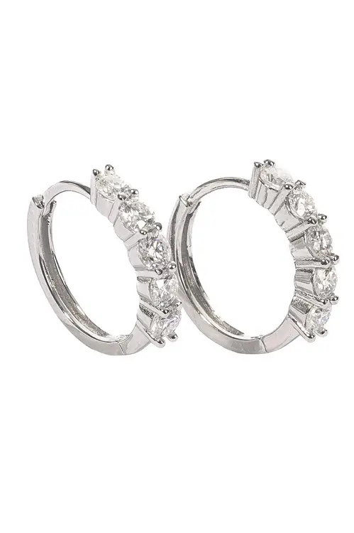 Argola Cinco Pedras Moissanite 3mm em Prata 925 com Banho em Ródio Branco