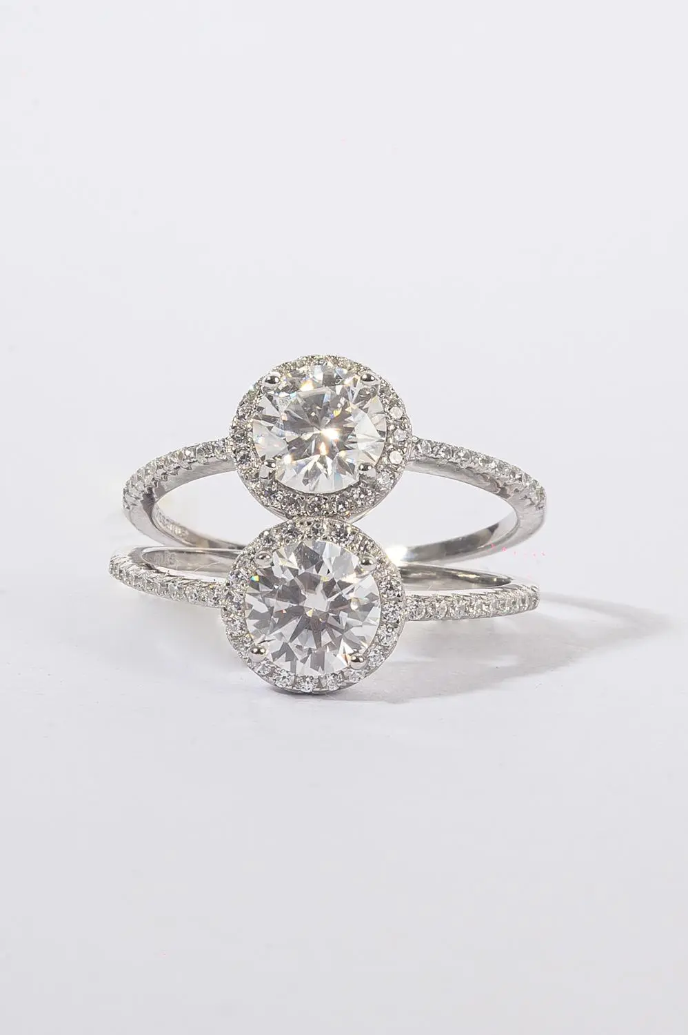 Anel Pizza Moissanite 6mm em Prata 925 com Banho em Ródio Branco
