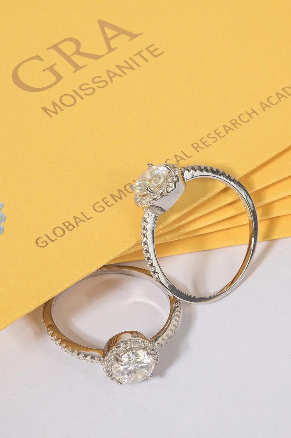 Anel Pizza Moissanite 6mm em Prata 925 com Banho em Ródio Branco