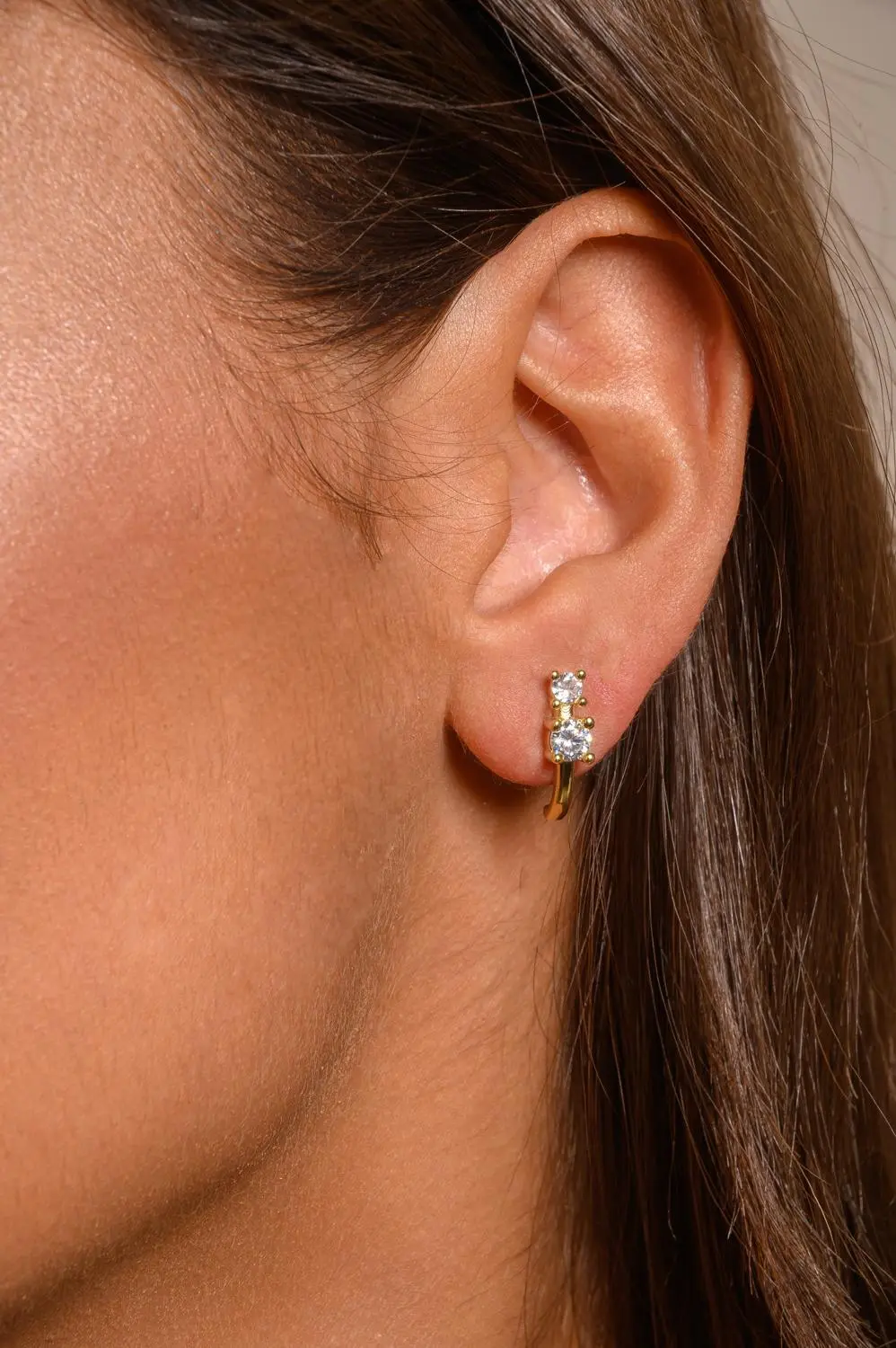Brinco Ear Hook Zircônia com Banho em Ouro 18k