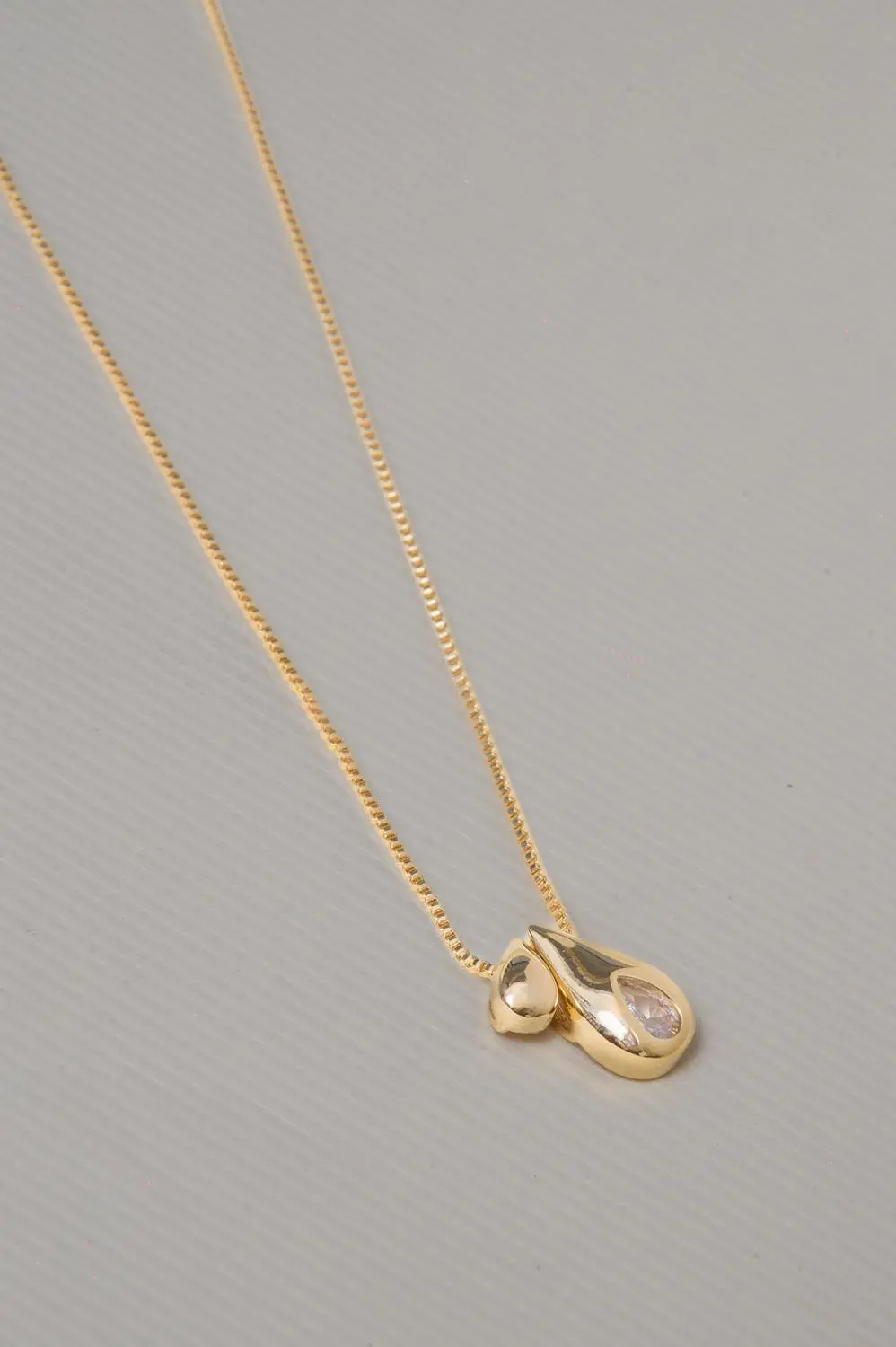 Colar Design com Banho em Ouro 18k