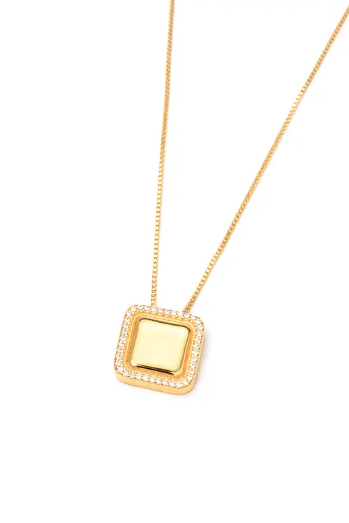 Colar Quadrado Cravejado com Banho em Ouro 18k