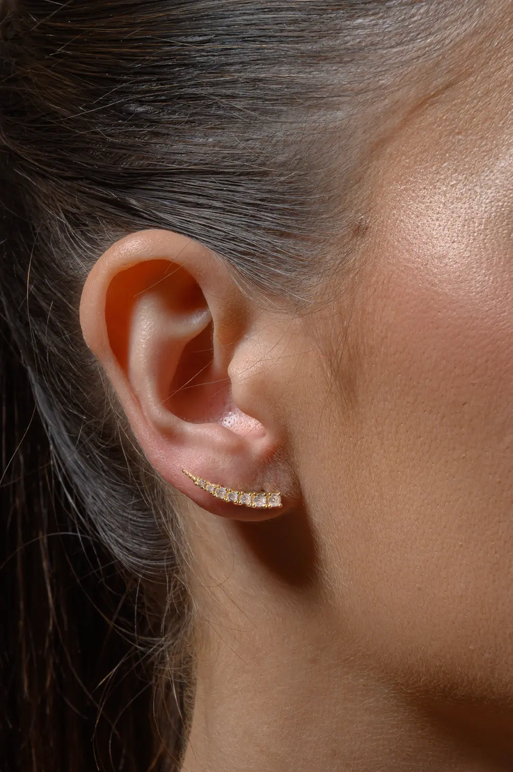 Brinco Ear Cuff Delicado com Banho em Ouro 18k