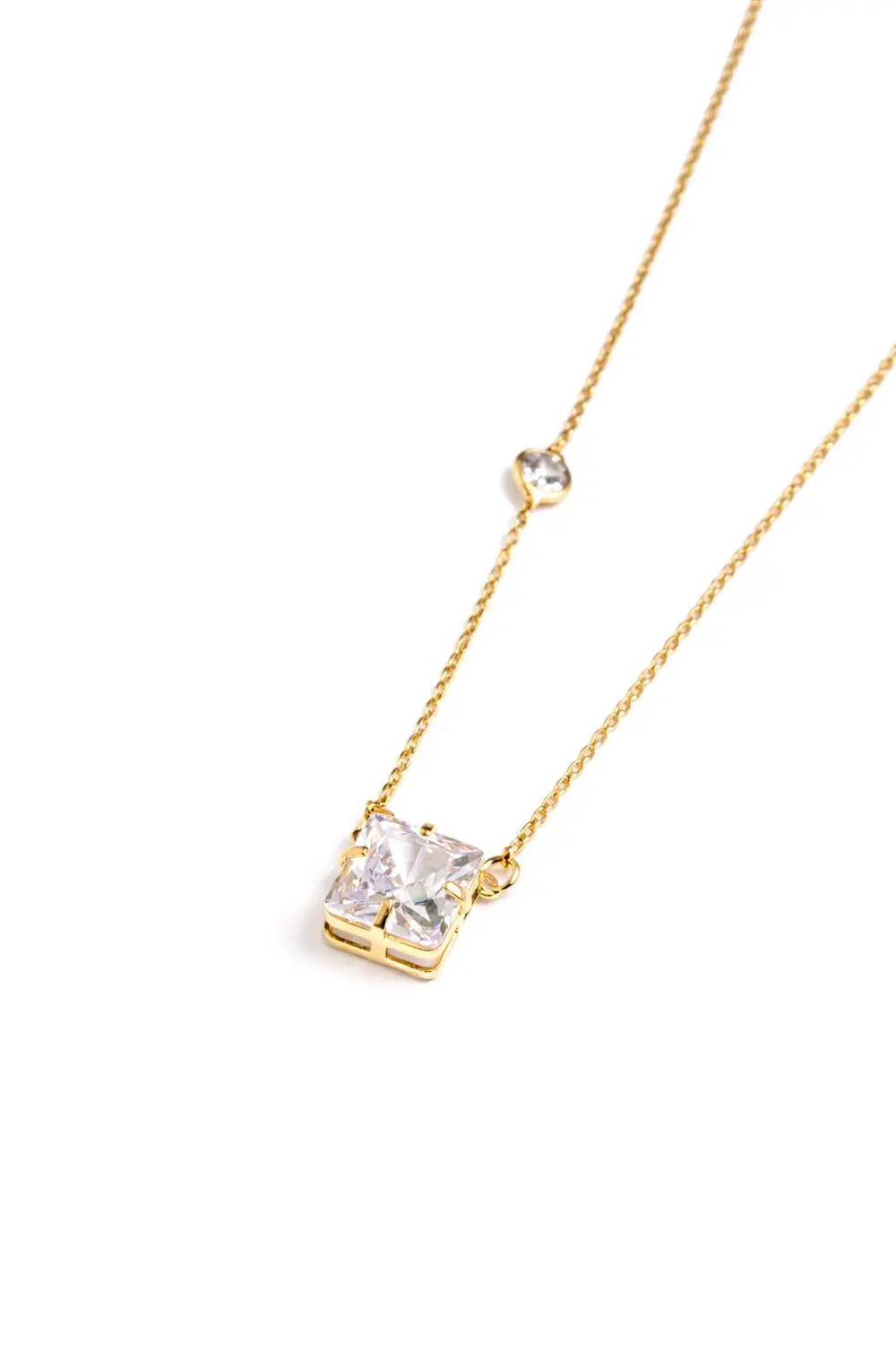 Colar Quadrado com Banho em Ouro 18k