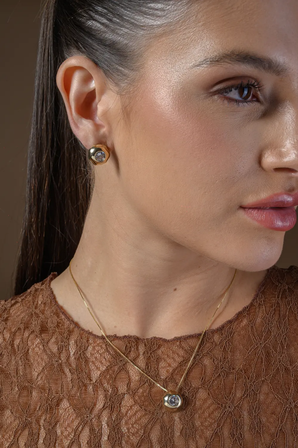 Colar Esfera Formas com Banho em Ouro 18k