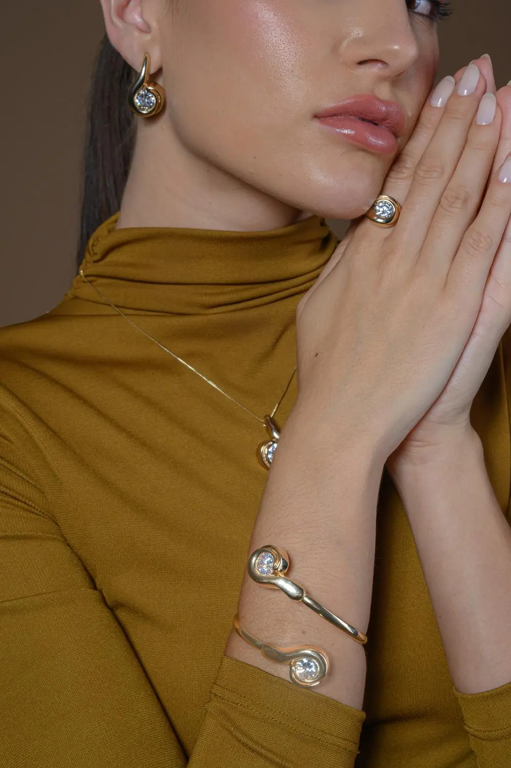 Bracelete Formas com Banho em Ouro 18k