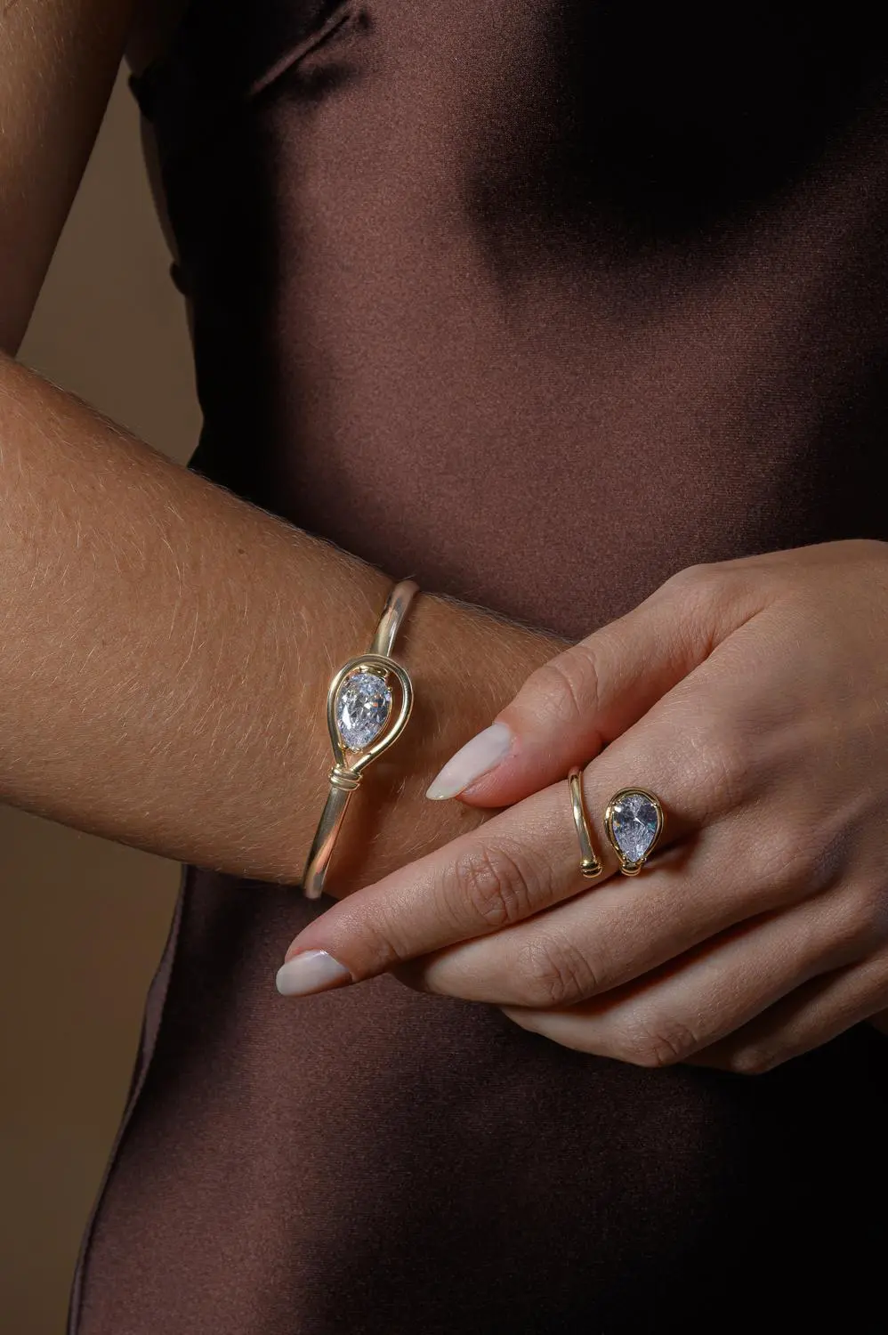 Bracelete Gota Formas com Banho em Ouro 18k