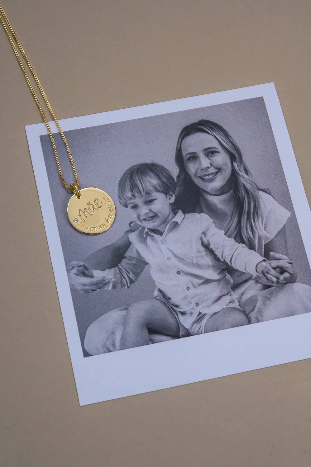 Colar Mãe Seu Amor é Meu Lar com Banho em Ouro 18k