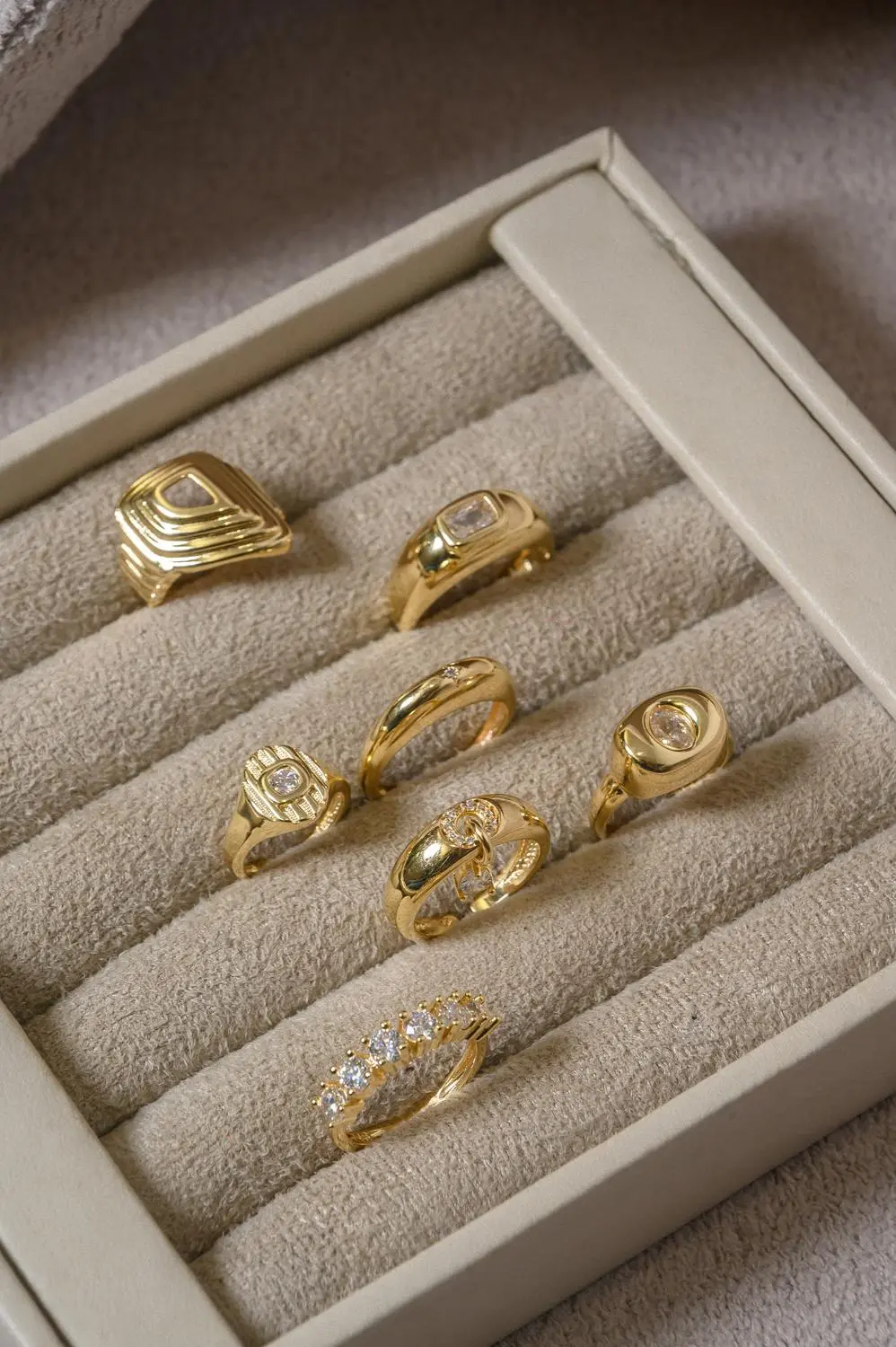 Anel Mini Constelação com Banho em Ouro 18k