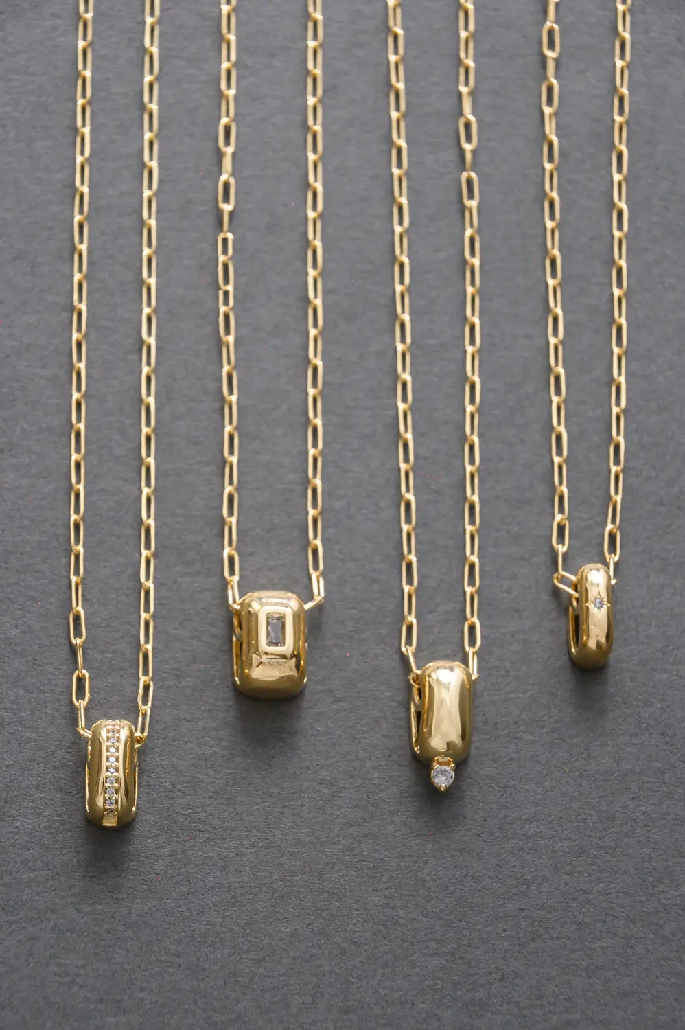 Colar Elo Pontinho de Zircônia com Banho em Ouro 18k