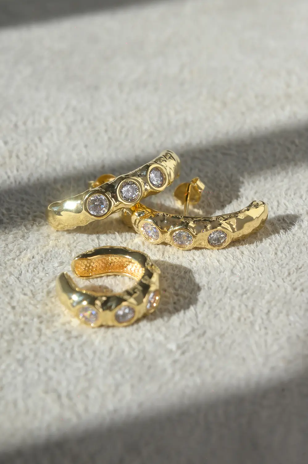 Piercing Fake Esferas com Banho em Ouro 18k