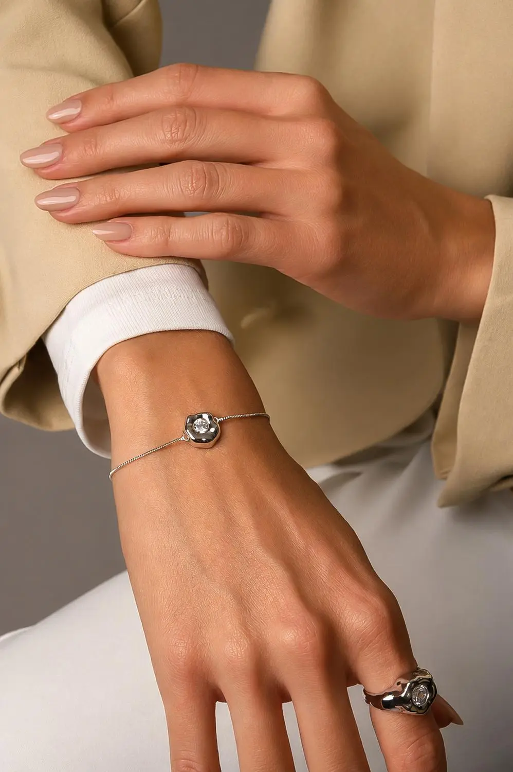 Pulseira Organic com Banho em Ródio Branco