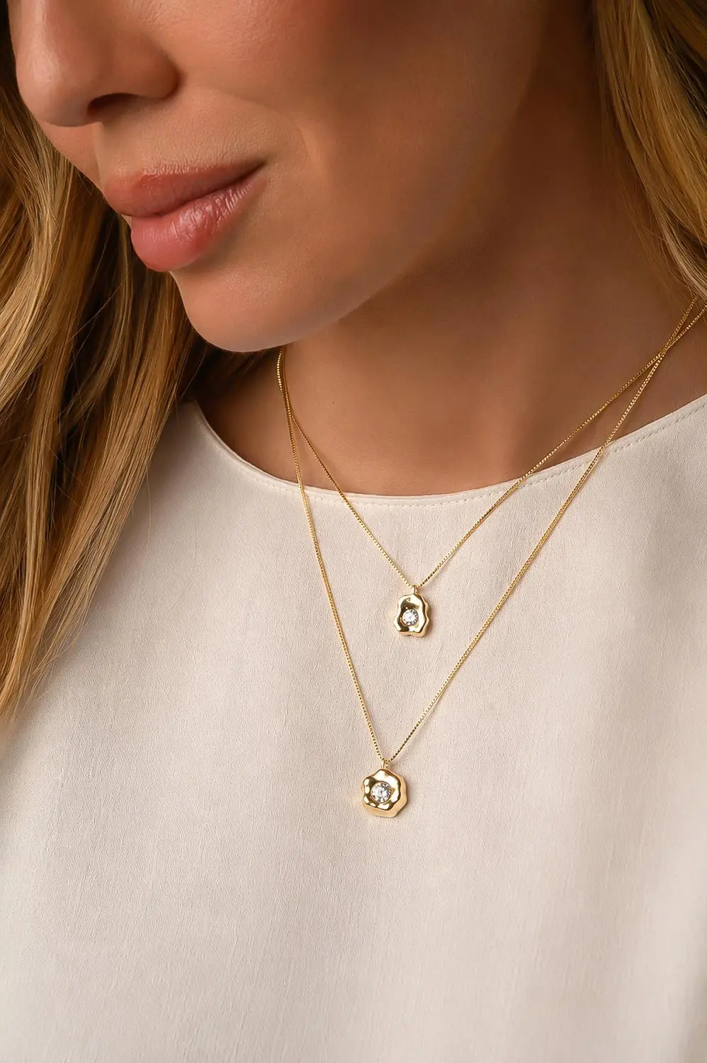 Colar M Organic com Banho em Ouro 18k