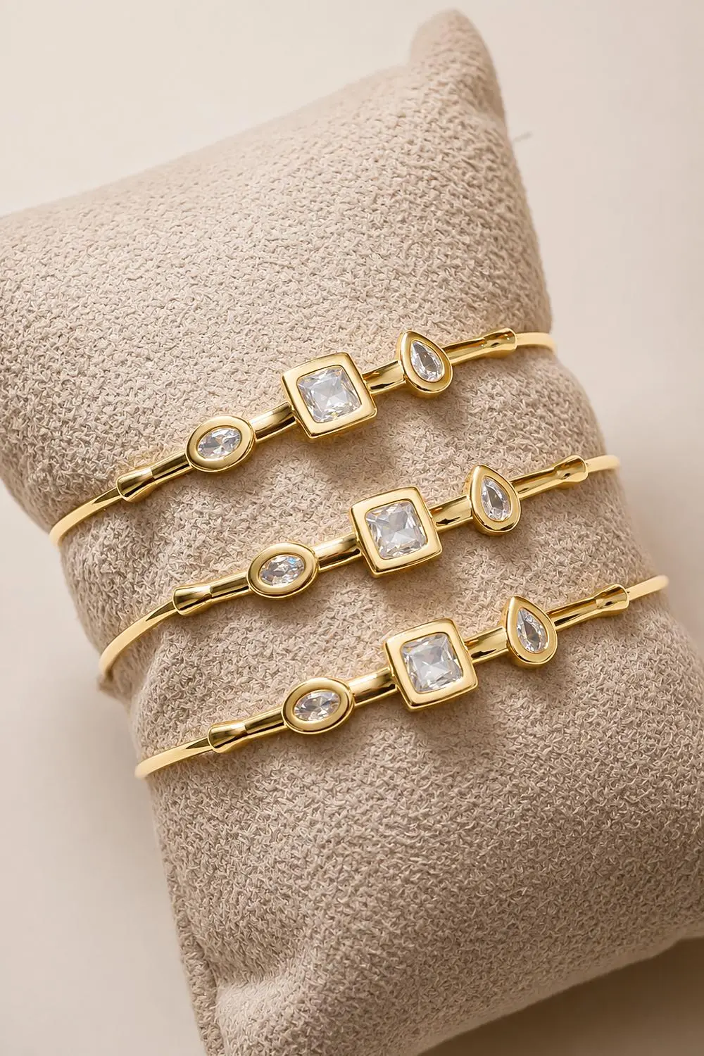 Bracelete Presença com Banho em Ouro 18k