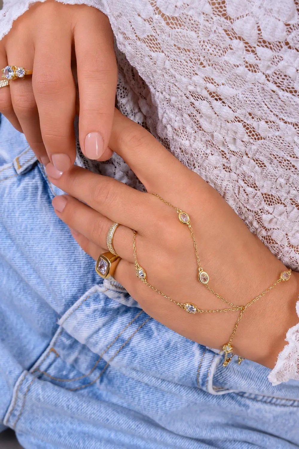 Pulseira de Mão Presença com Banho em Ouro 18k