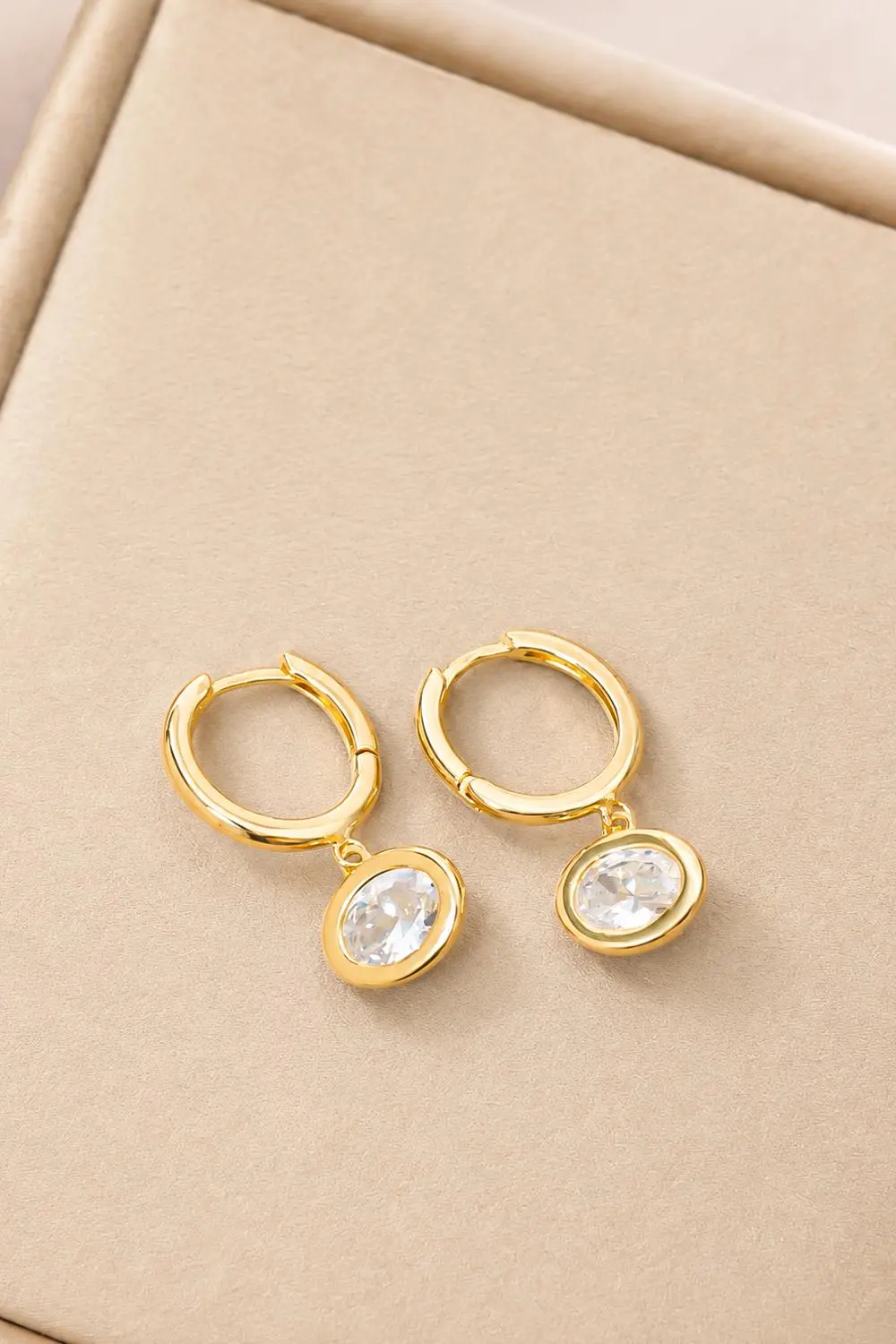 Brinco Argola Presença com Banho em Ouro 18k