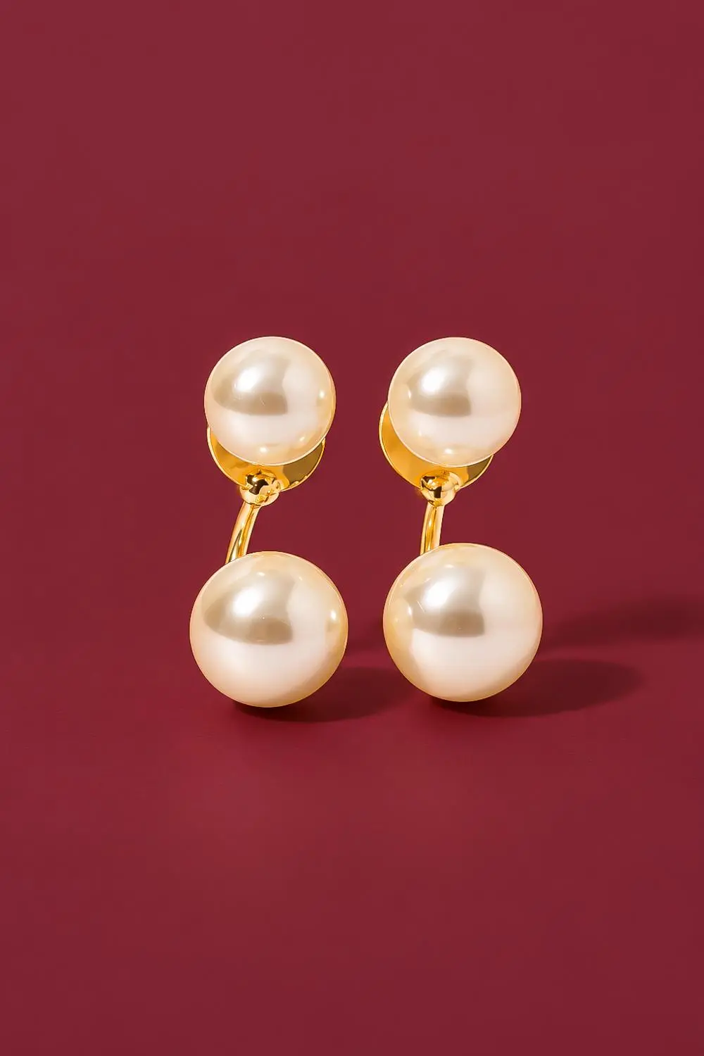 Brinco Duas Pérolas com Banho em Ouro 18k